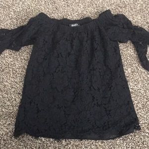 Lulu’s black lace off the shoulder top S GUC